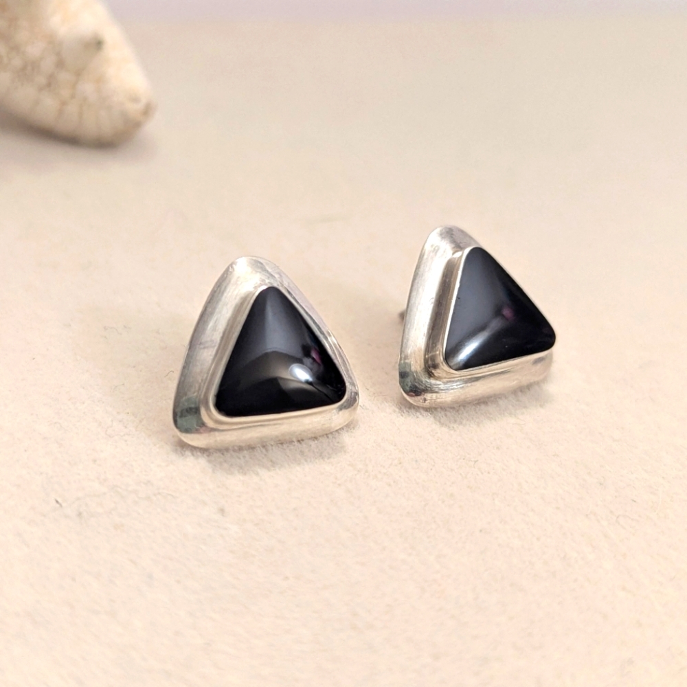 Designer CID Clyde Duneier Sterling Silver Black Onyx Triangle Stud Earrings 925